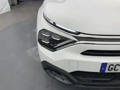 Photo 13 Citroën C4  Blue HDi 130 EAT8 Feel Nav Business R