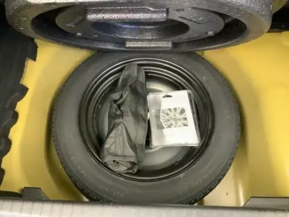 Photo 26 Peugeot 208  PureTech 130 S&S EAT8 GT