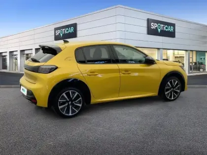 Photo 27 Peugeot 208  PureTech 130 S&S EAT8 GT