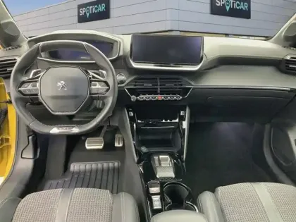 Photo 9 Peugeot 208  PureTech 130 S&S EAT8 GT