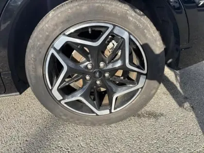 Photo 12 Ford Kuga  2.5 Duratec 180ch Hybrid FlexiFuel ST-Line Powershift