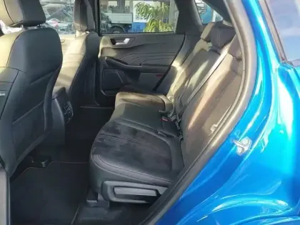 Photo 8 Ford Kuga  2.5 Duratec 180ch Hybrid FlexiFuel ST-Line Powershift