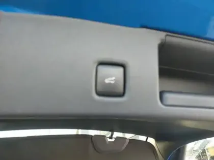 Photo 12 Ford Kuga  2.5 Duratec 180ch Hybrid FlexiFuel ST-Line Powershift