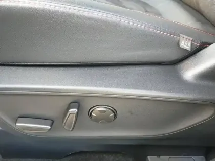 Photo 13 Ford Kuga  2.5 Duratec 180ch Hybrid FlexiFuel ST-Line Powershift