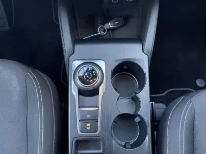 Photo 8 Ford Kuga  2.5 Duratec 180ch Hybrid FlexiFuel Active Powershift