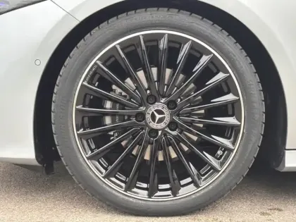 Photo 30 Mercedes Classe A 200 d AMG Line