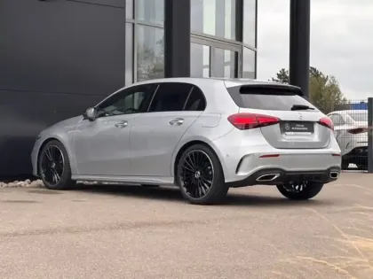 Photo 4 Mercedes Classe A 200 d AMG Line