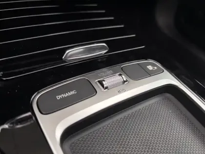 Photo 28 Mercedes Classe A 200 d AMG Line