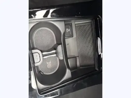 Photo 27 Mercedes Classe A 200 d AMG Line