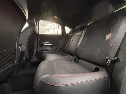 Photo 19 Mercedes GLA 180 AMG Line