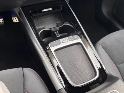 Photo 30 Mercedes GLA 180 AMG Line