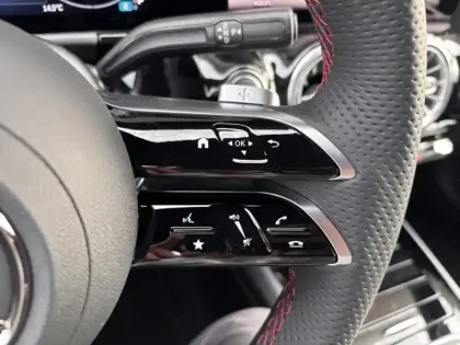 Photo 21 Mercedes GLA 180 AMG Line