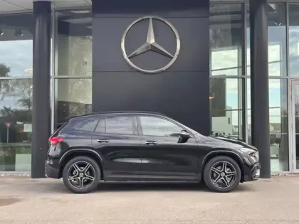 Photo 8 Mercedes GLA 180 AMG Line