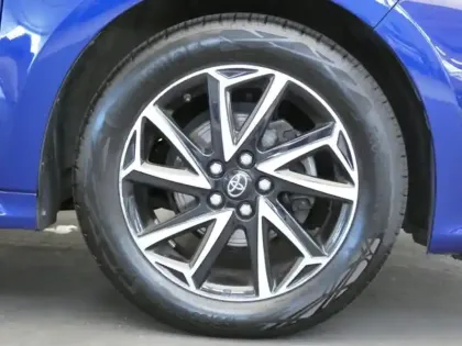 Photo 6 Toyota Yaris 120 VVT-i Design