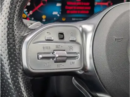 Photo 11 Mercedes Classe B 250 e AMG Line TO SIEGES CHAUFFANTS CAMER