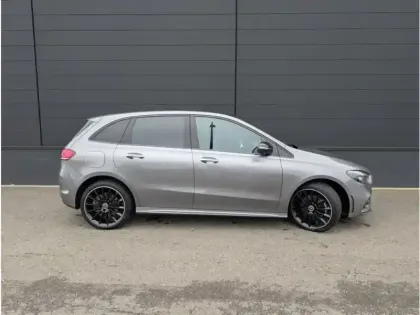 Photo 5 Mercedes Classe B 250 e AMG Line TO SIEGES CHAUFFANTS CAMER