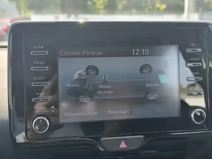 Photo 16 Toyota Yaris Hybride 116h Dynamic Business