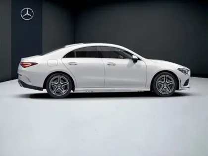 Photo 17 Mercedes CLA Coupé 250 e AMG Line