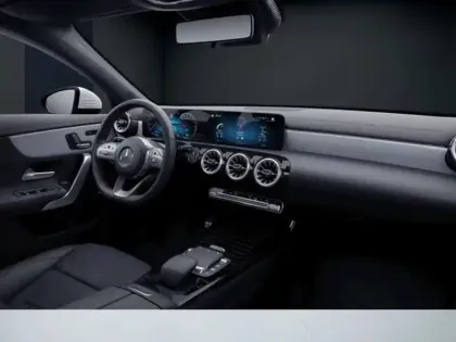 Photo 40 Mercedes CLA Coupé 250 e AMG Line