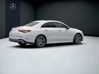 Photo 20 Mercedes CLA Coupé 250 e AMG Line