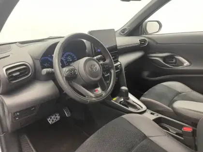 Photo 11 Toyota Yaris Hybride 1.5 HYBRID 130H GR SPORT