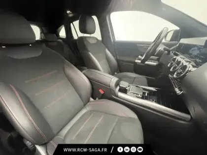 Photo 18 Mercedes GLA 200 d AMG Line