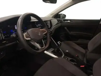 Photo 9 Volkswagen Polo 1.0 TSI 95 S&S BVM5 VW Edition