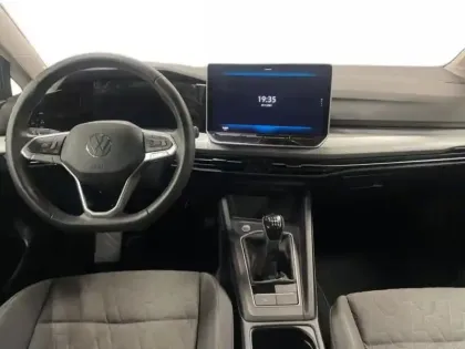 Photo 8 Volkswagen Golf 1.5 TSI EVO2 116 BVM6 VW Edition