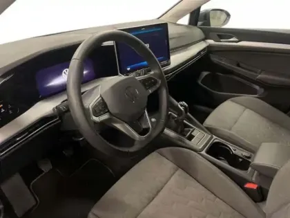 Photo 9 Volkswagen Golf 1.5 TSI EVO2 116 BVM6 VW Edition