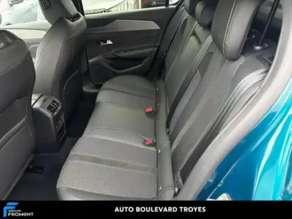 Photo 11 Peugeot 308  1.2 Hybrid 145ch GT e-DCS6