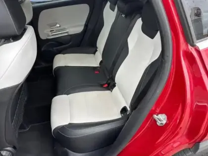 Photo 9 Mercedes GLA  250 e 160+102ch AMG Line 8G-DCT