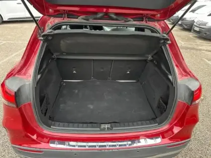 Photo 5 Mercedes GLA  250 e 160+102ch AMG Line 8G-DCT