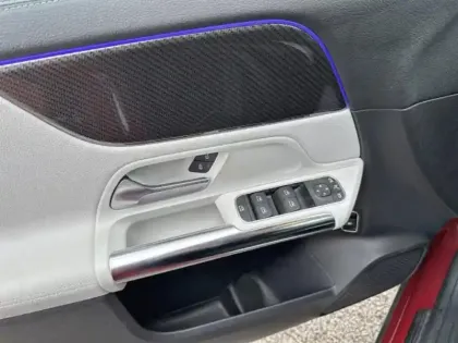 Photo 11 Mercedes GLA  250 e 160+102ch AMG Line 8G-DCT