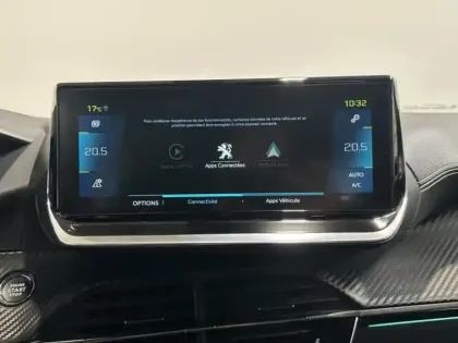 Photo 13 Peugeot 2008  e- 136ch GT