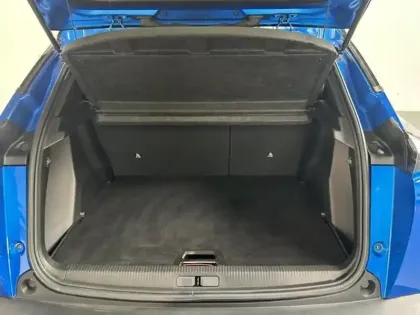 Photo 5 Peugeot 2008  e- 136ch GT