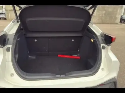 Photo 8 Toyota C-HR  2.0 Hybride 200ch Design PackConf NG23