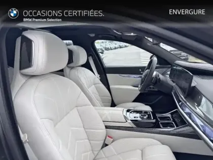 Photo 8 BMW Serie 7 Série 7 750eA xDrive 489ch M Sport
