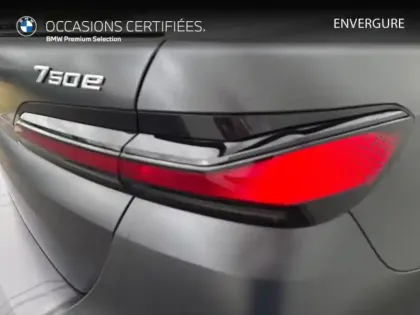 Photo 9 BMW Serie 7 Série 7 750eA xDrive 489ch M Sport