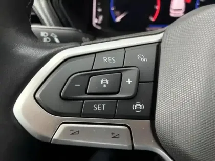 Photo 11 Volkswagen T-cross  1.0 TSI 95ch Life Tech