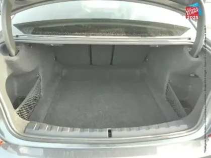 Photo 13 BMW Serie 3  318dA MH 150ch M Sport