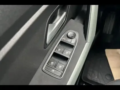 Photo 14 Dacia Duster  1.6 hybrid 140ch Extreme