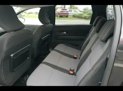 Photo 10 Dacia Jogger  1.0 ECO-G 100ch Extreme+ 7 places -24