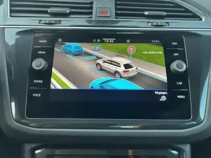 Photo 12 Volkswagen Tiguan  2.0 TDI 150ch R-Line DSG7