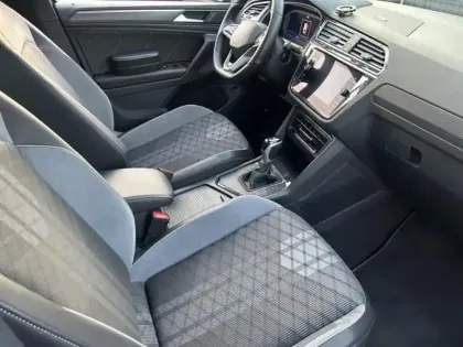 Photo 14 Volkswagen Tiguan  2.0 TDI 150ch R-Line DSG7