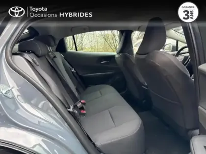 Photo 6 Toyota Prius  Rechargeable 2.0 Hybride Rechargeable 223ch Design (sans toit panoramique)