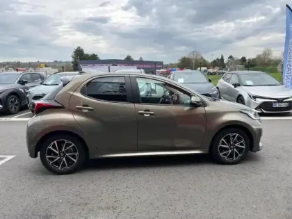 Photo 5 Toyota Yaris  116h Design 5p MC24