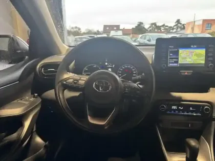 Photo 5 Toyota Yaris  116h Dynamic Business 5p + Programme Beyond Zero Academy MY22