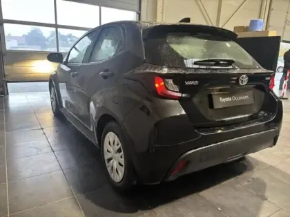 Photo 1 Toyota Yaris  116h Dynamic Business 5p + Programme Beyond Zero Academy MY22