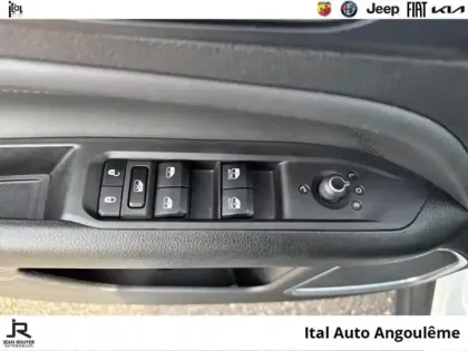 Photo 11 Jeep Compass  1.5 Turbo T4 130ch MHEV Altitude 4x2 BVR7