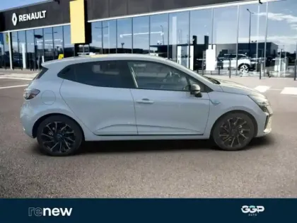 Photo 6 Renault Clio  1.6 E-Tech 145ch full hybrid esprit Alpine - 24